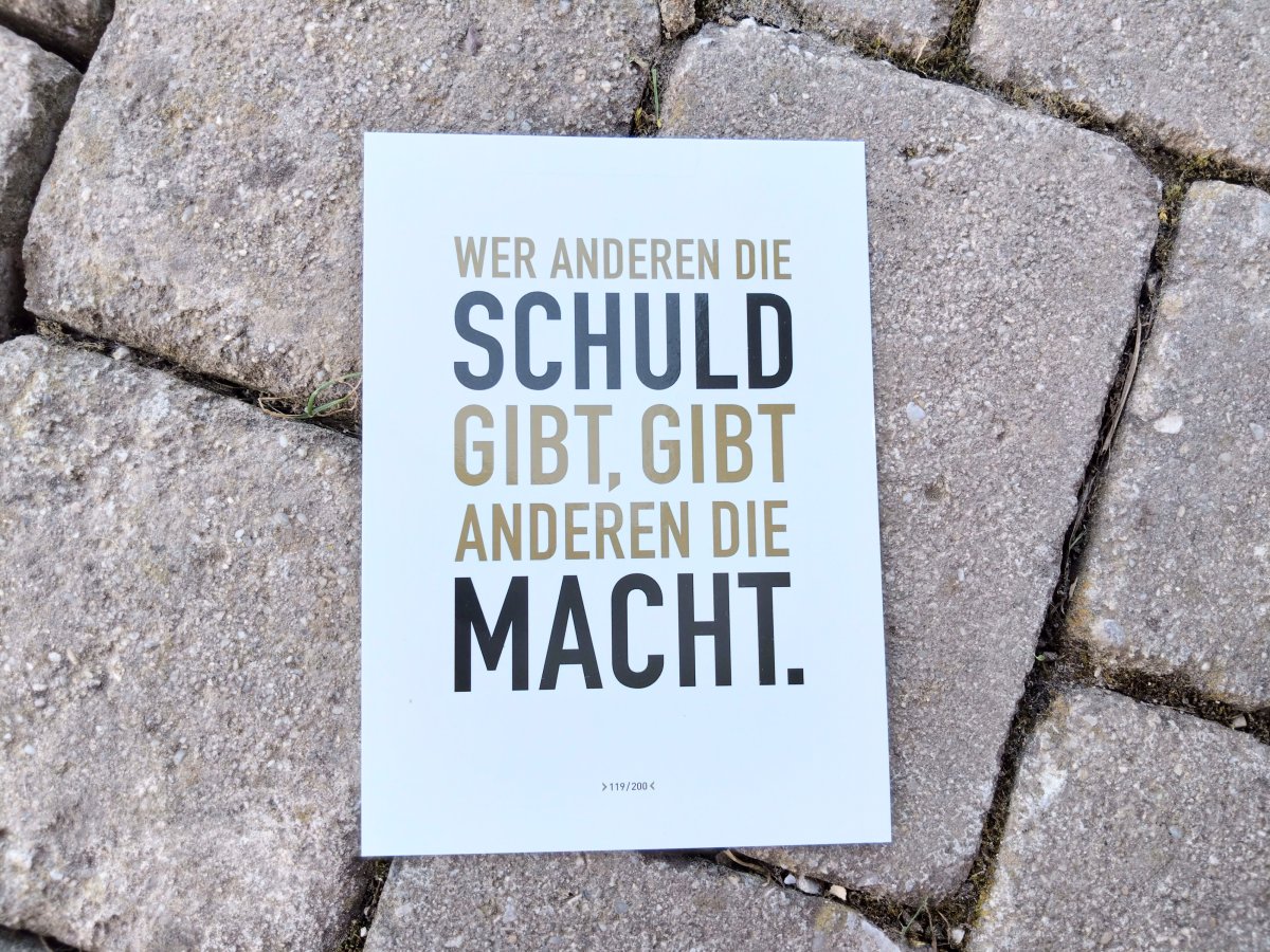 Wer anderen die Schuld gibt, gibt anderen die Macht
